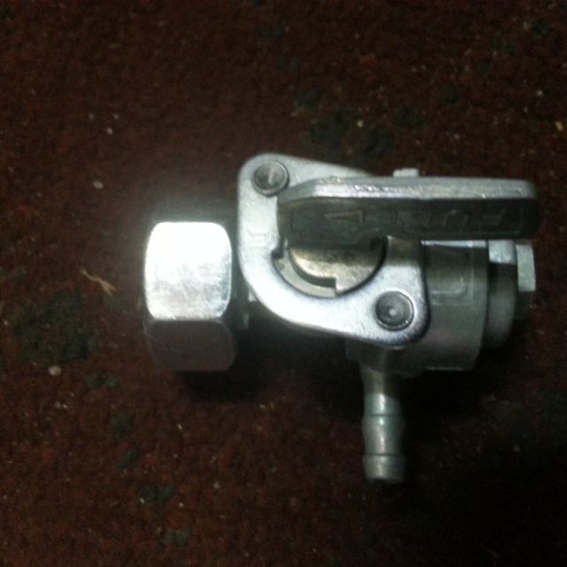 [HCM]Khóa Xăng Máy Phát Điện 5Kw ren 16mm