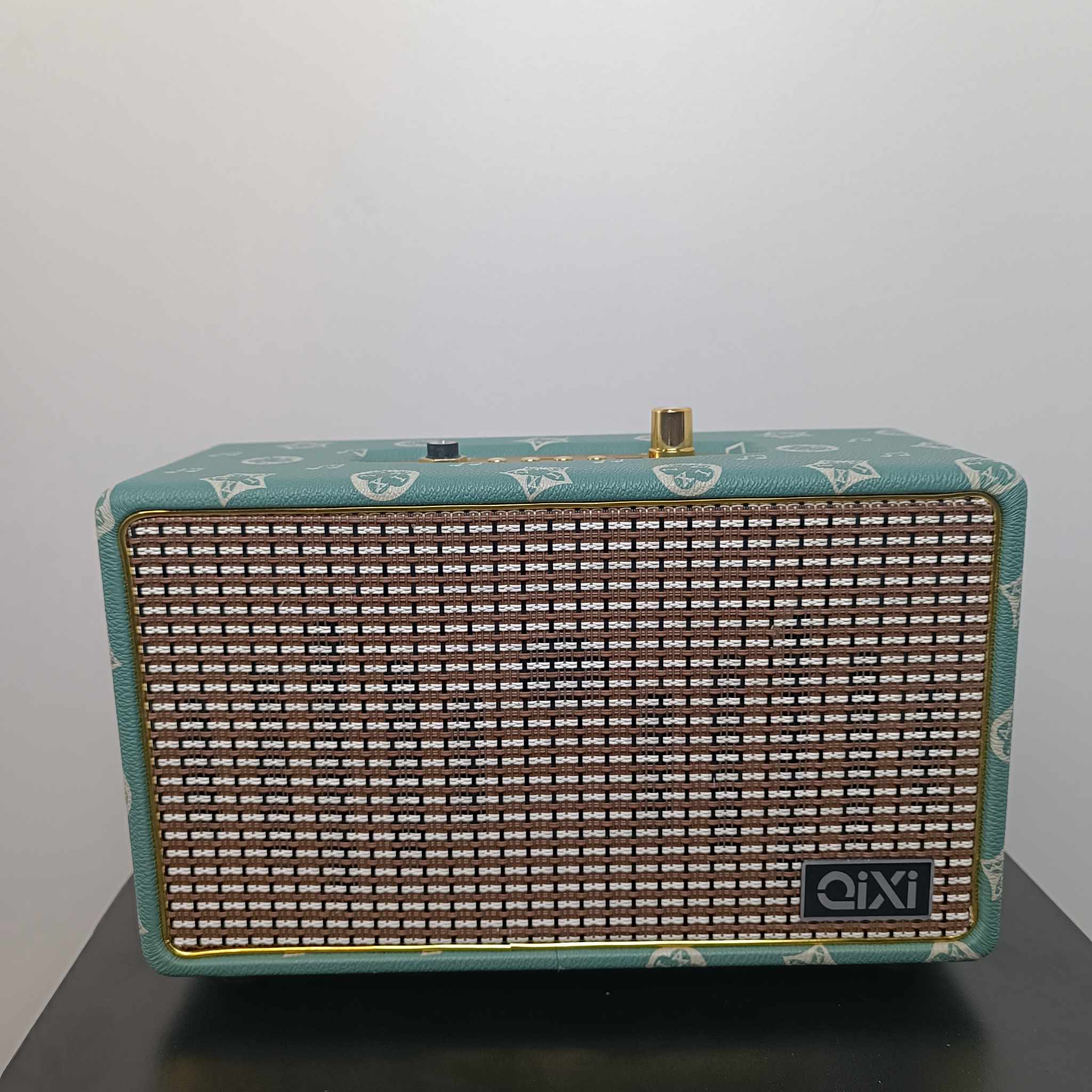 Qixi Bluetooth SK2025 speaker
