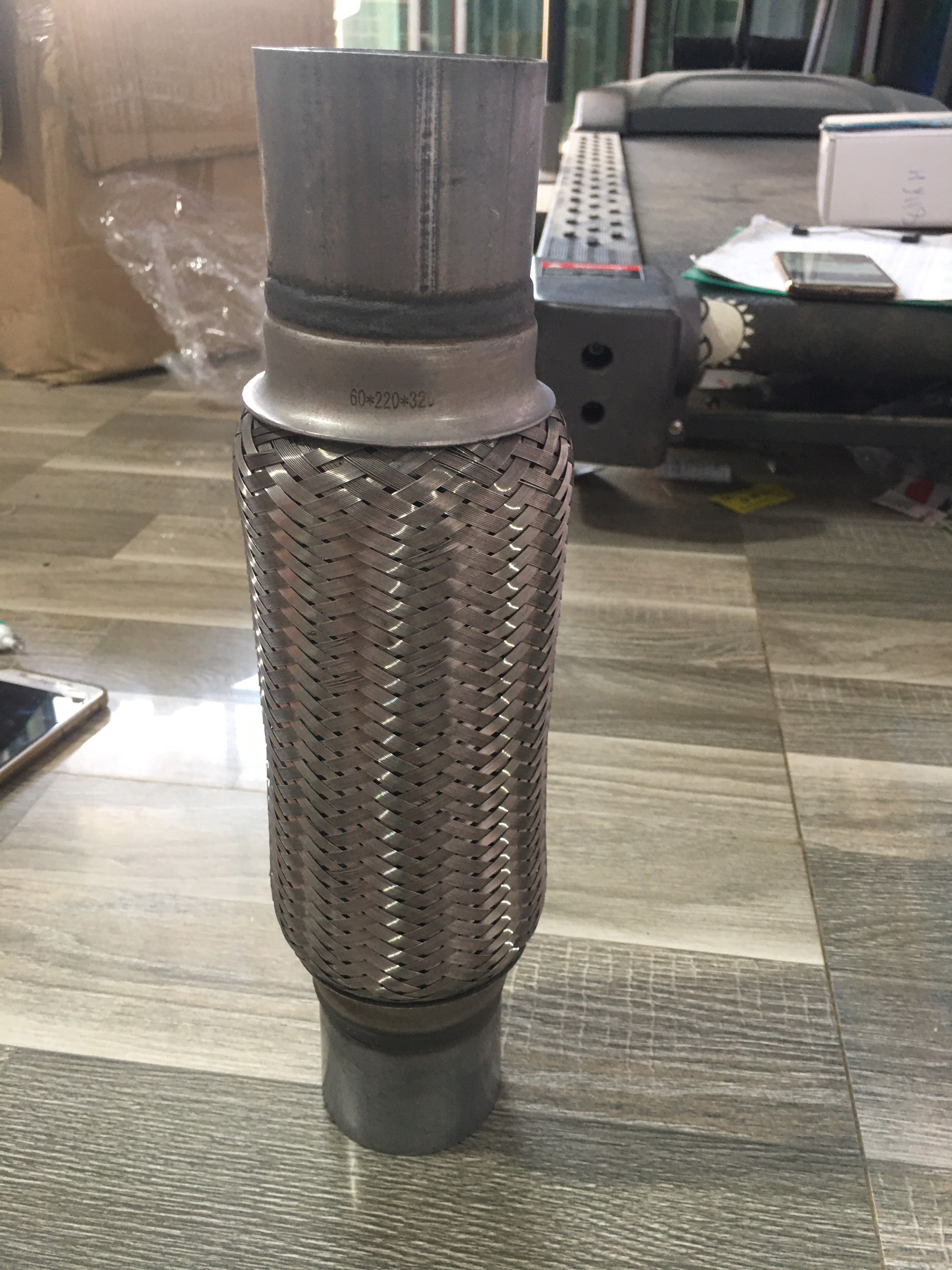 Phụ kiện ô tô: Cổ xả mềm 60/22/32
