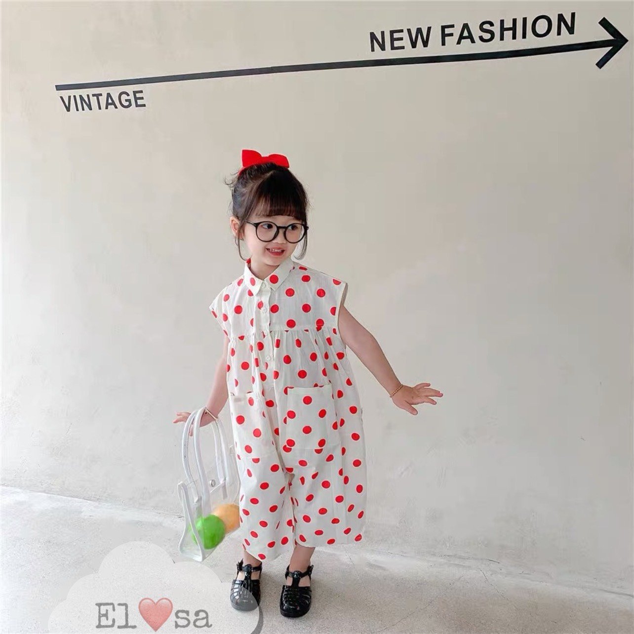 Jum bé gái họa tiết chấm bi siêu xinh