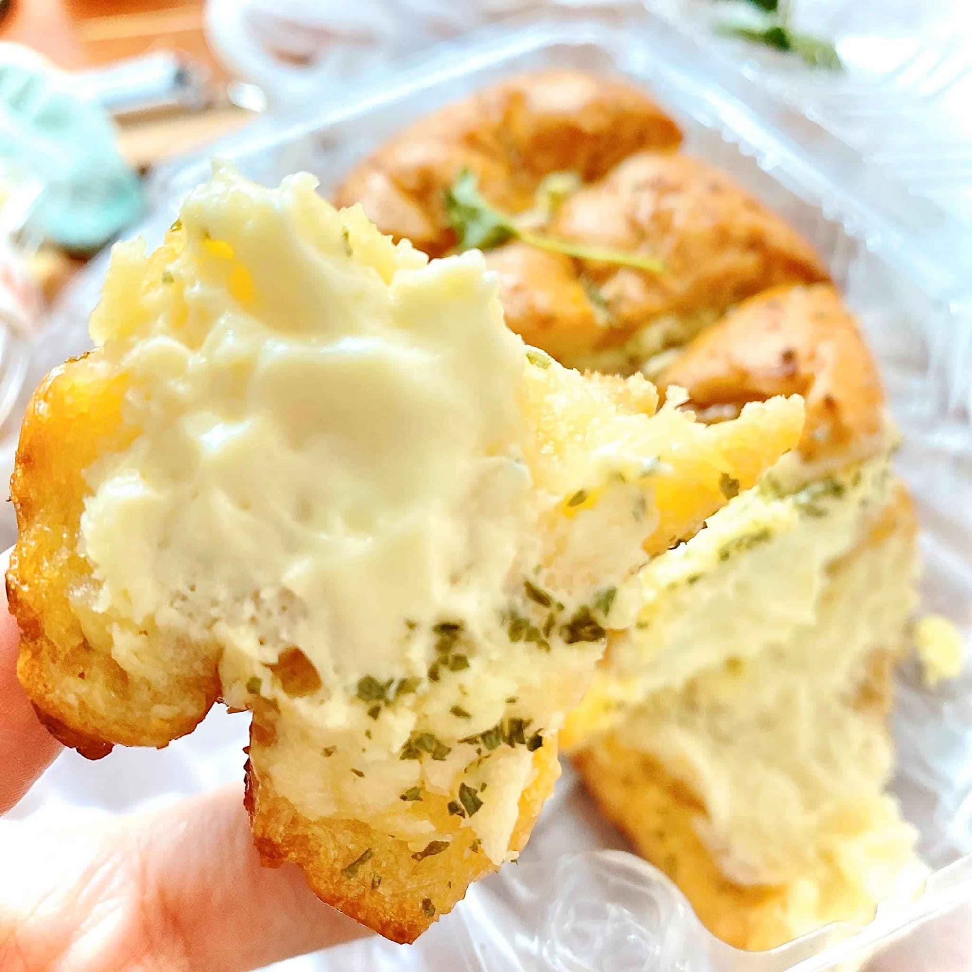 Bánh Mì Sốt Bơ Tỏi Phô Mai Hàn Quốc.
