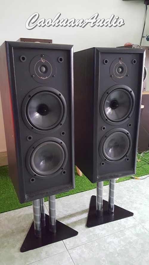 Chân để loa bằng sắt Màu Đen 3 Tấc