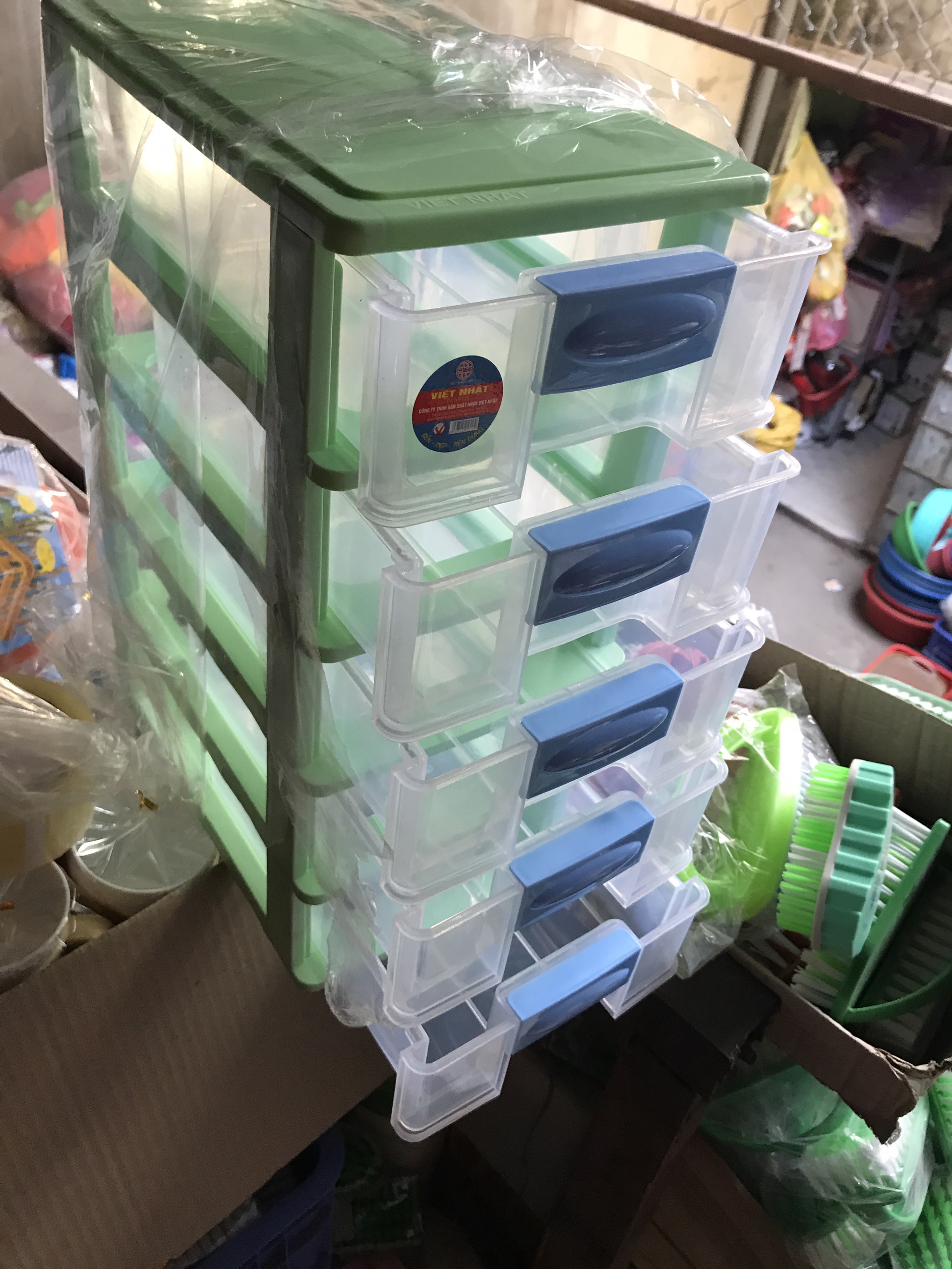 Tủ mini  có khóa chốt nhựa chắc chắn
