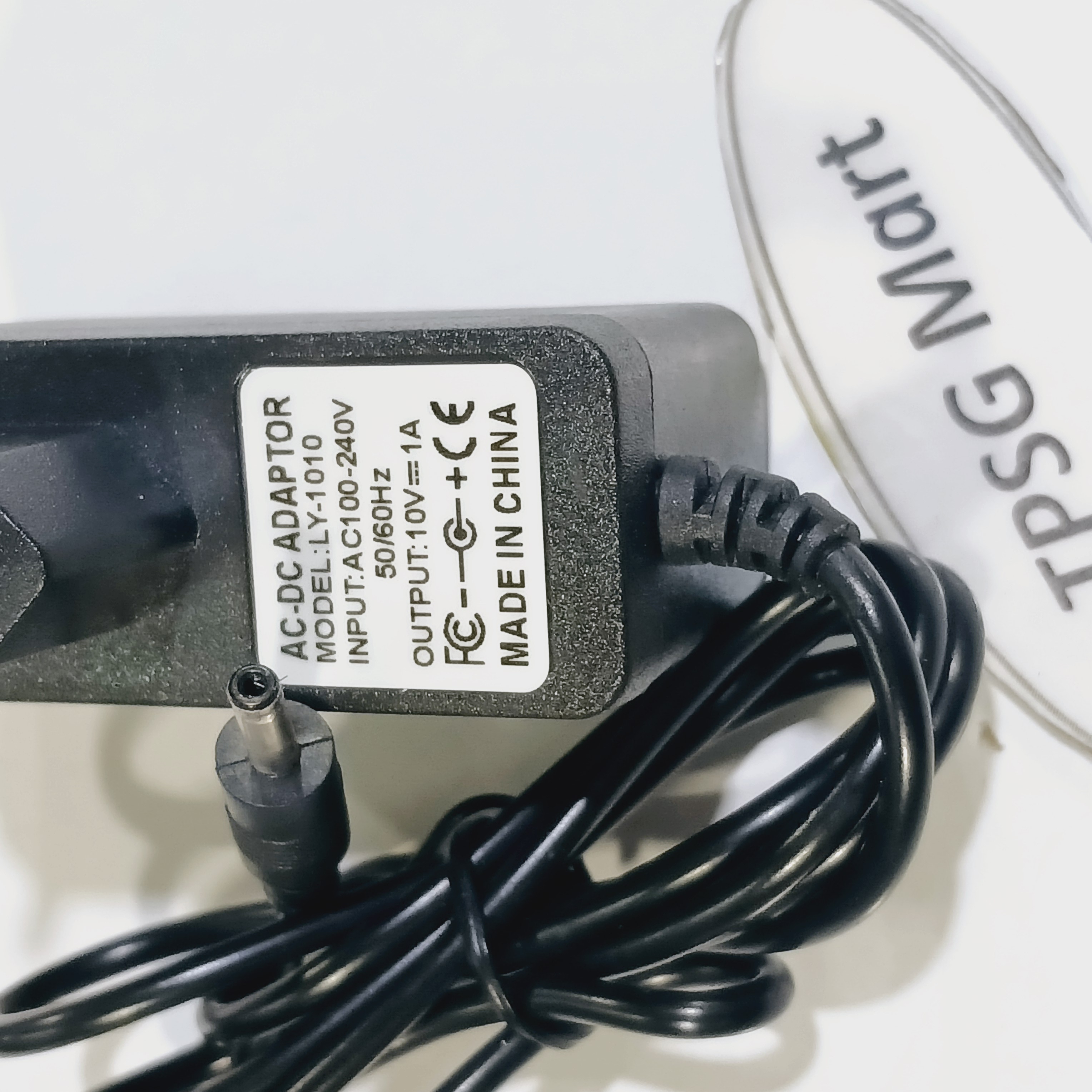 Adapter DC 10V - 1A / 10V - 2A (Đầu cắm 5.5mm X 2.1mm) hoặc (Đầu cắm 3.5mm x 1.35mm)