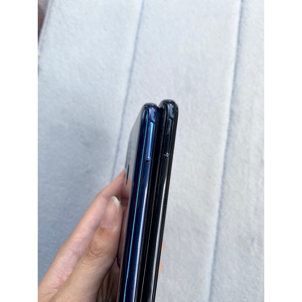 Bộ vỏ samsung A20 gồm khung sườn, khay sim, kính camera