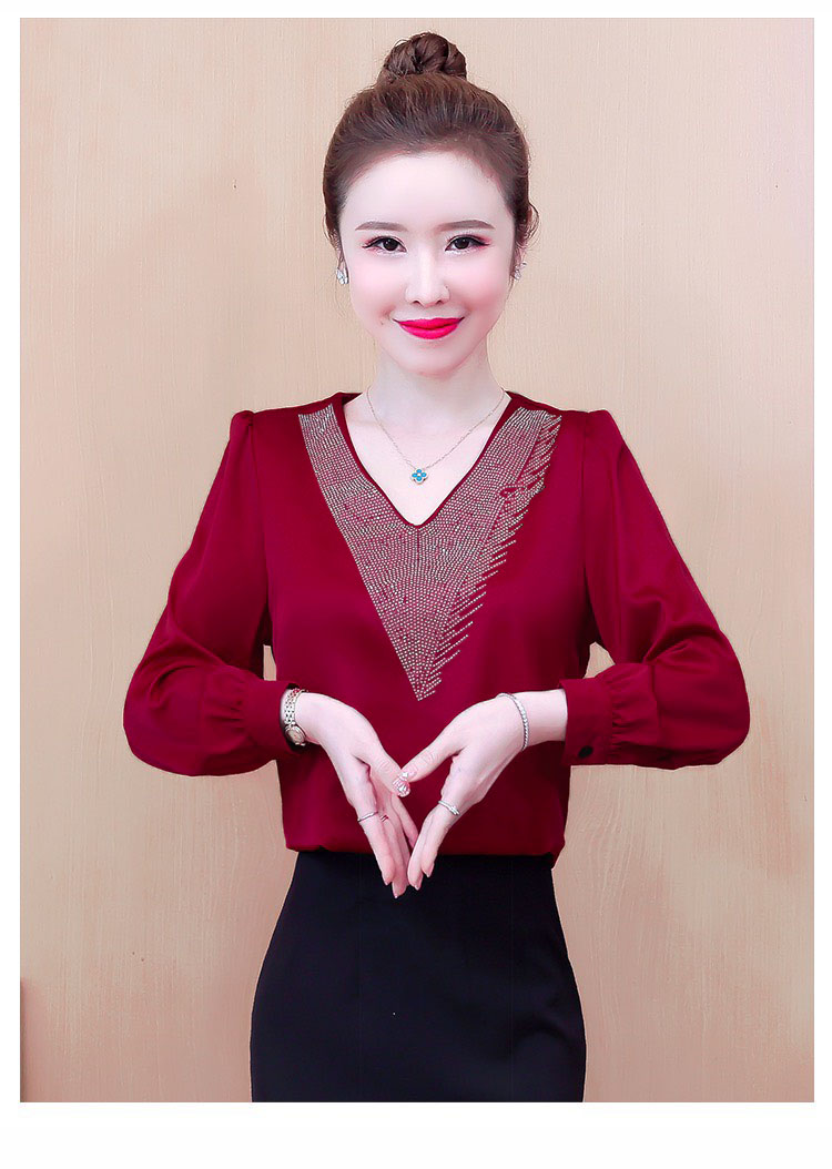 Áo sơ mi công sở cổ v phối cườm - ST3343