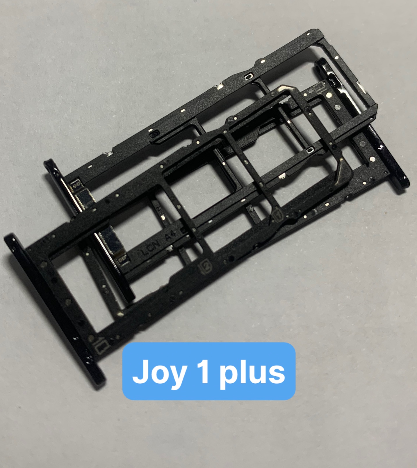 Khay sim vsmart joy 1 plus / joy 1+