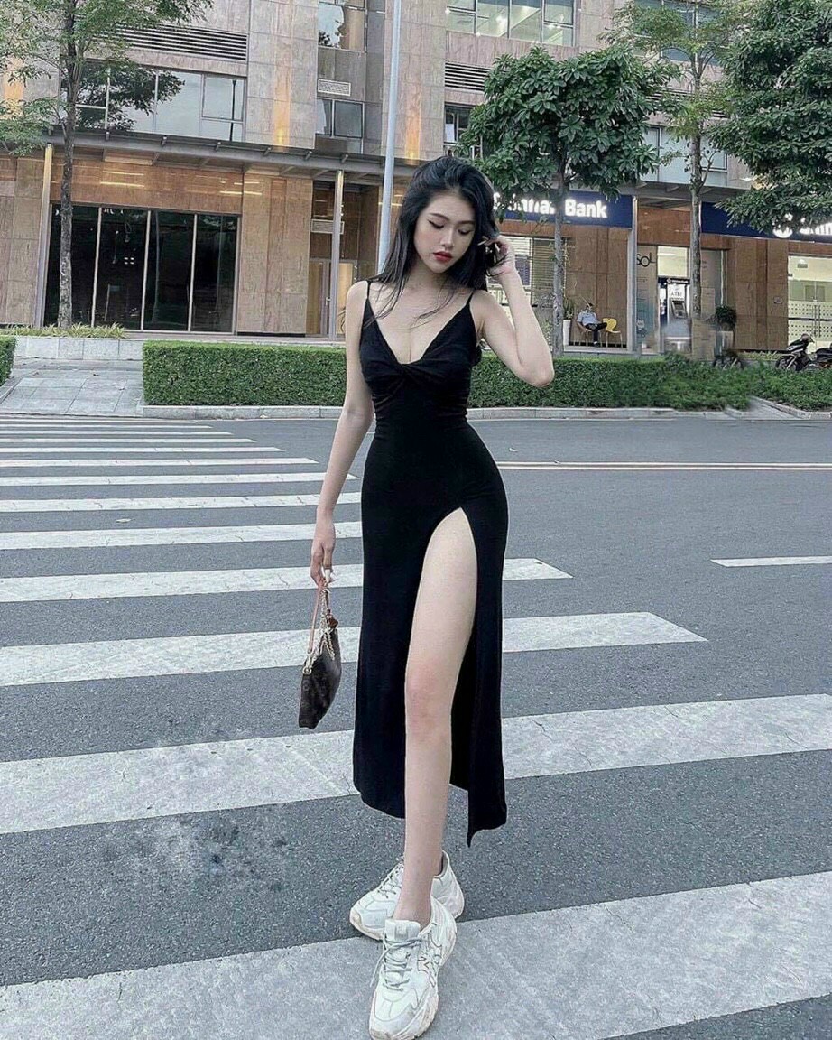 Đầm nữ ôm body, đầm đen 2 dây xoắn ngực xẻ tà, đầm thun đen dáng dài xẻ tà gợi cảm sexy, đi chơi dạo phố cá tính mtb