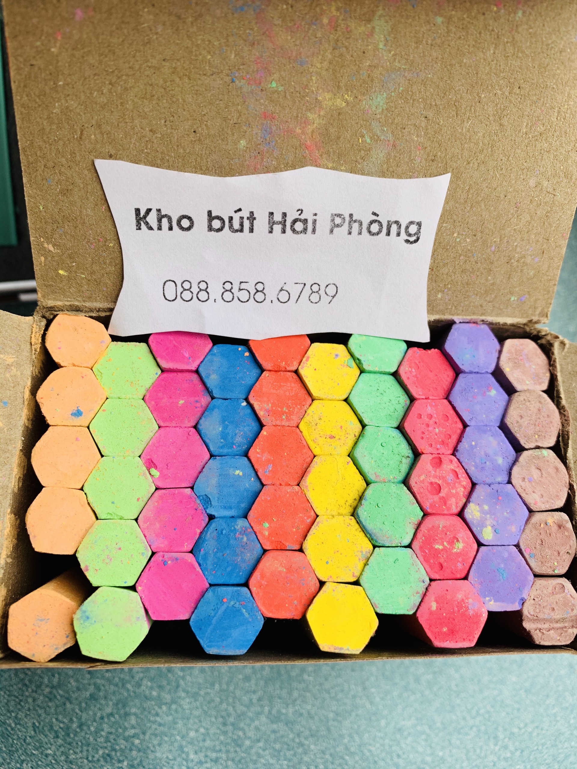 Phấn Lục giác trắng và mầu