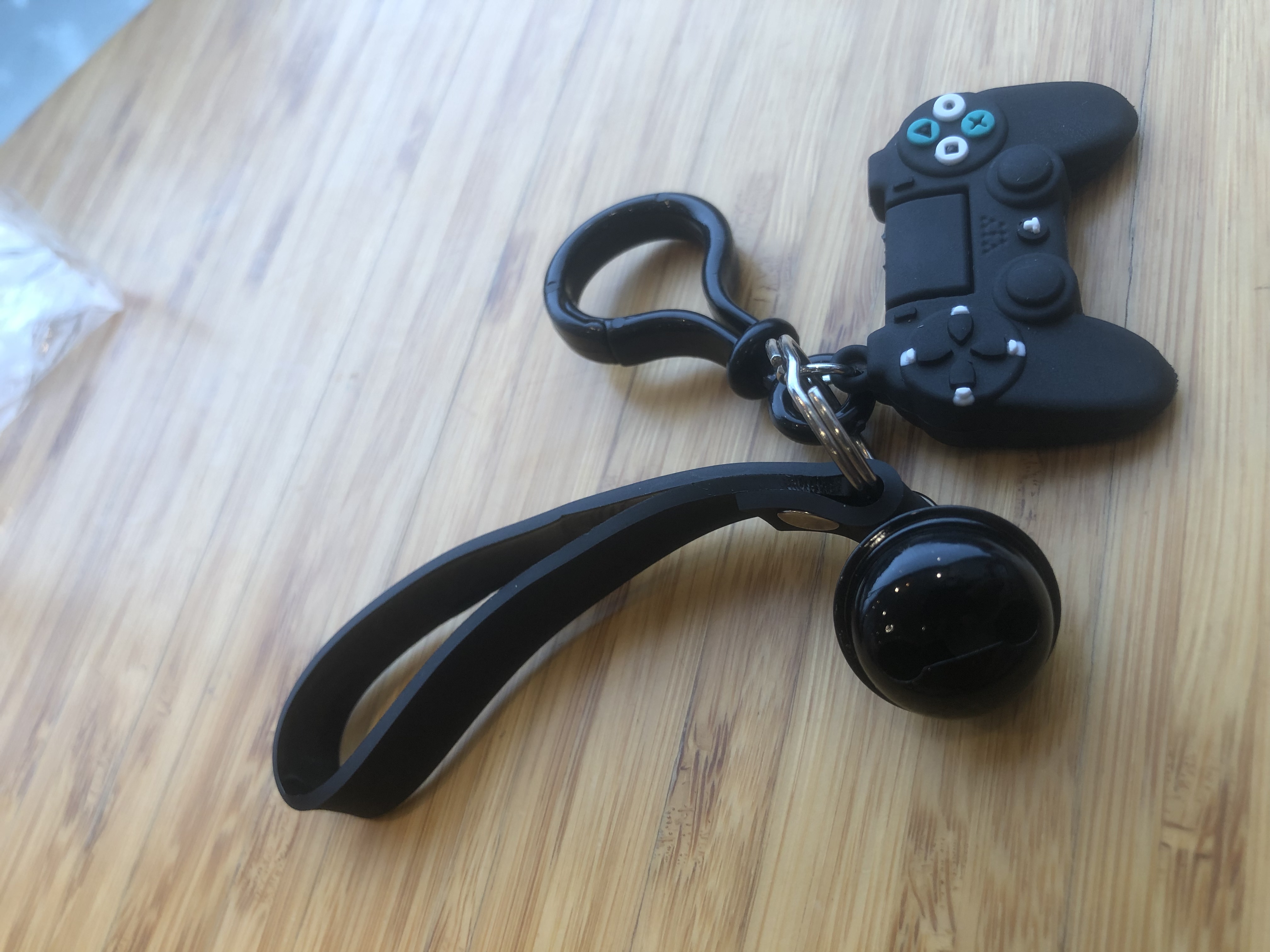 Móc khóa tay cầm Playstation