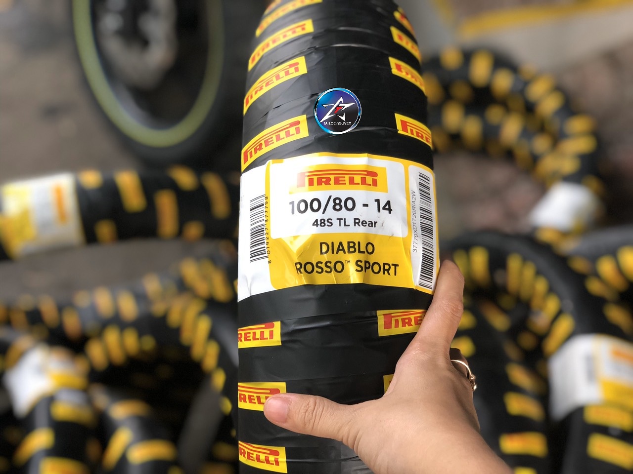 [HCM]VỎ PIRELLI GAI ROSSO SPORT CHO AB/VISION/CLICK/VARIO....