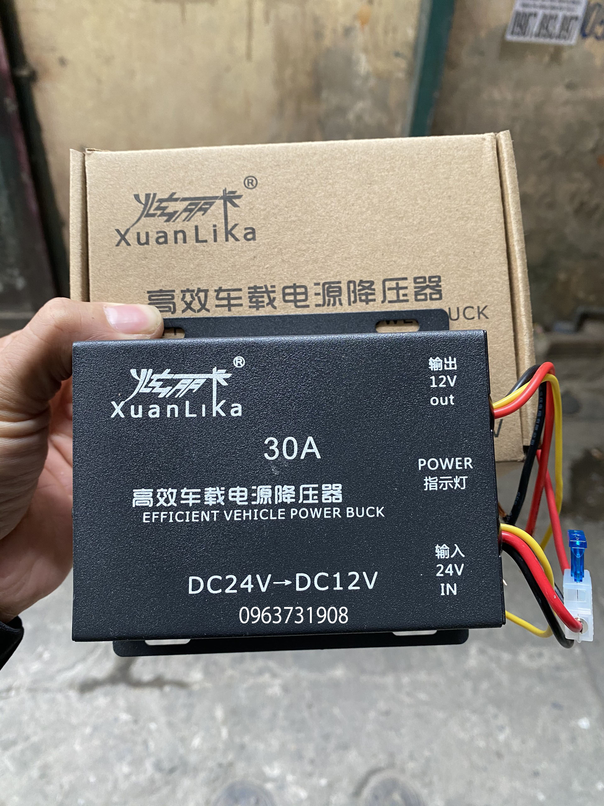 Bộ chuyển đổi nguồn điện trên oto dc 24v xuống điện dc 12v 30a
