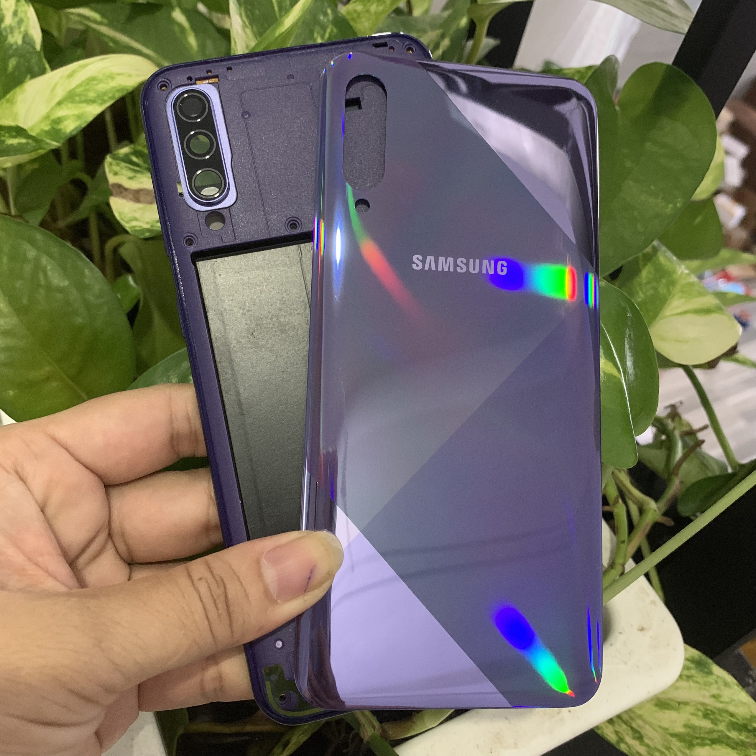 bộ vỏ samsung a50s -gồn sườn,lưng,phím ,kính cam