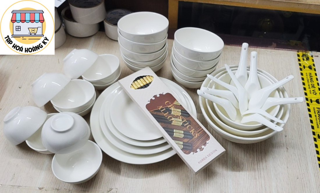 BỘ TÔ, CHÉN, DĨA GỐM SỨ TRẮNG 4D CAO CẤP (GỒM 3 TÔ BẦU, 4 DĨA ,10 CHÉN CƠM, 10 CHÉN NHỎ, 10 MUỖNG, 10 ĐÔI ĐŨA)