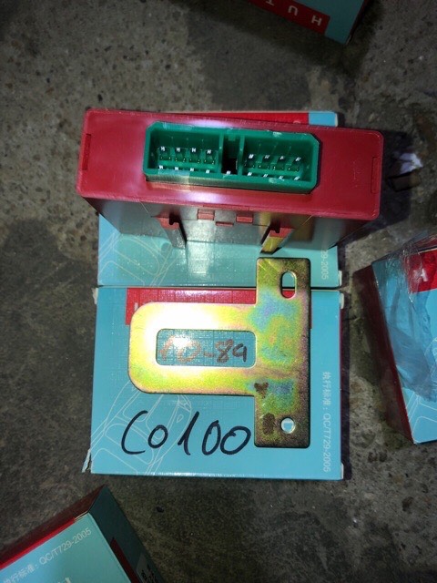Sản phẩm gia đình làm: rơ le nháy xi nhan 3736015-c0100.