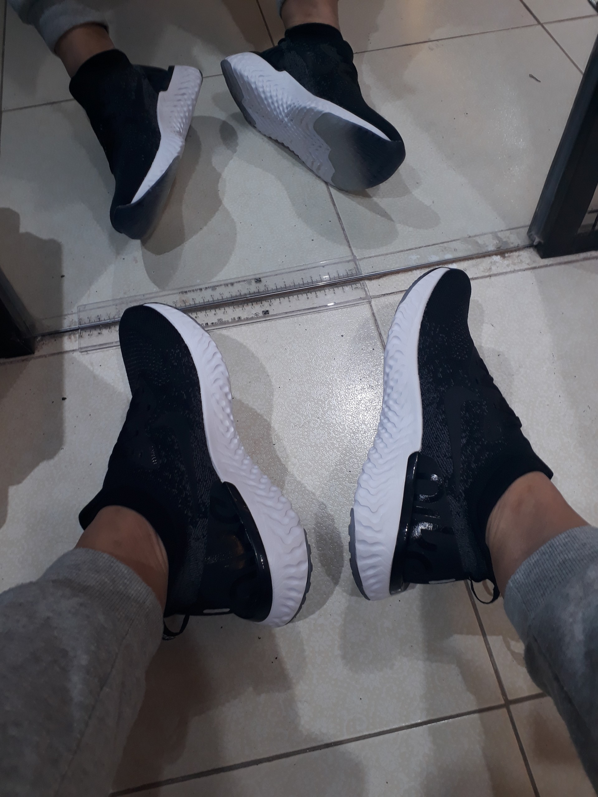 Giày Sneaker Epic React Flyknit Black White - Giày Gym - Giày chạy bộ - Giày thể thao