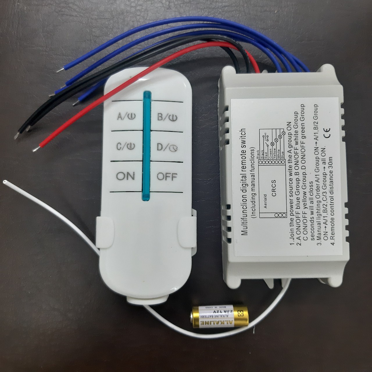 Công tắc điều khiển từ xa  rf 4 cổng (4 kênh 4 đèn)