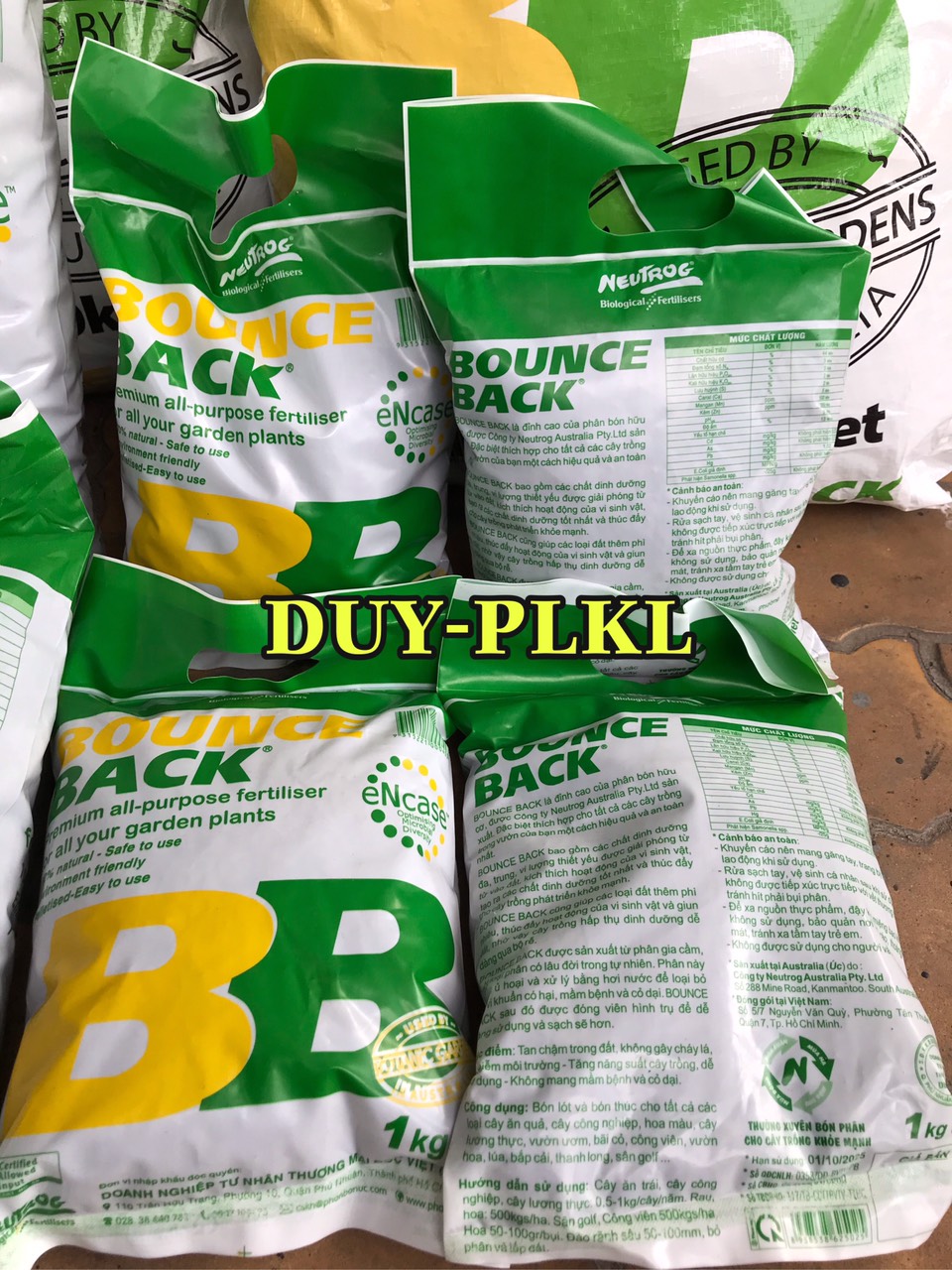 Australian organic bouncing back fertilizer, organic fishy-bag 1kg. organic fish fertilizer, slow release fishy fertilizer. Australian Fish Odor. green Australian organic fertilizer.
