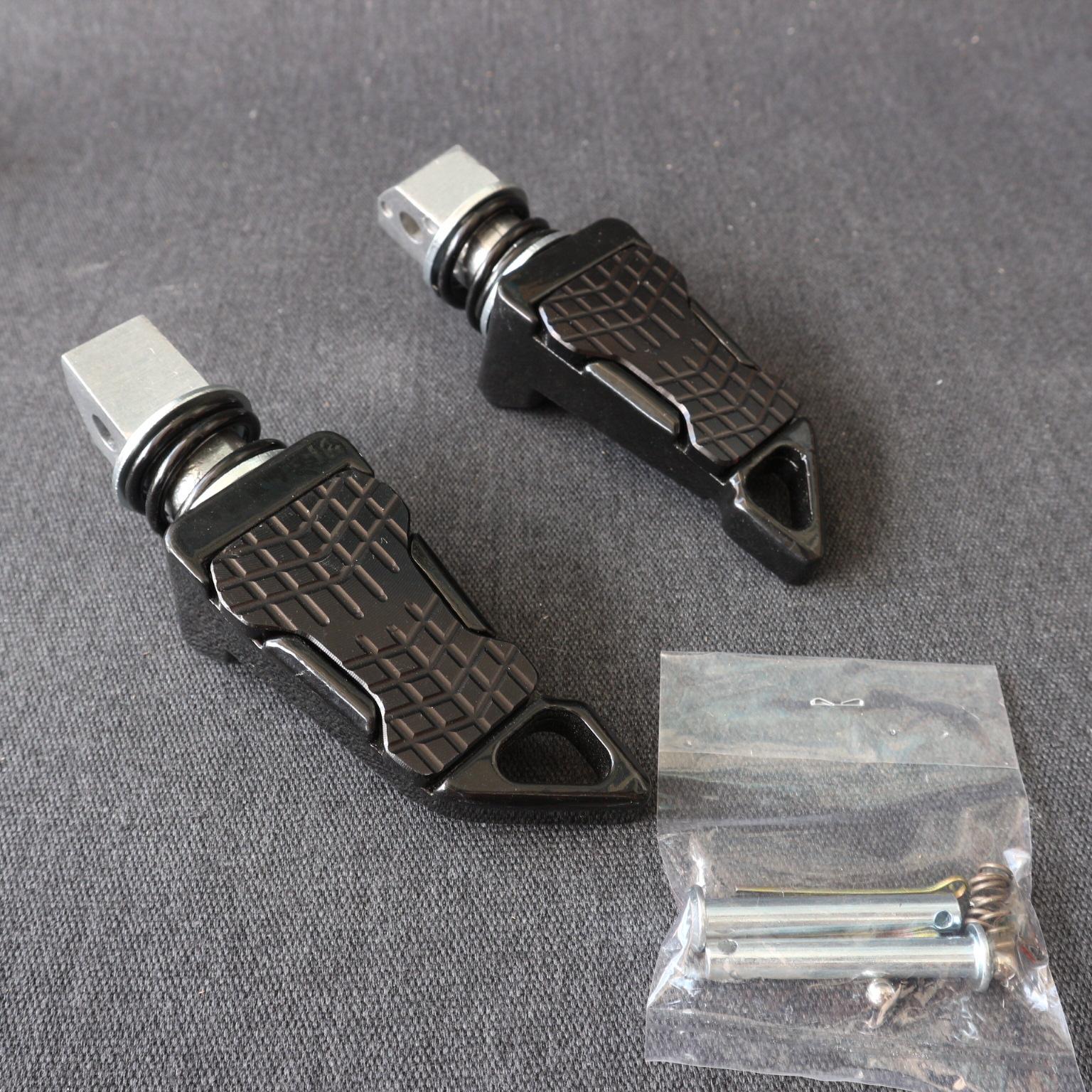 Cặp gác chân kiểu cao cấp gắn xe máy VARIO, CLICK, AB125, SH các đời ( màu đen)