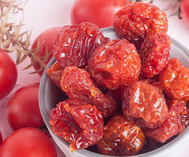 [Hoàn tiền 10%] [HCM]Cà Chua Bi sấy dẻo  Đà Lạt 500g date mới