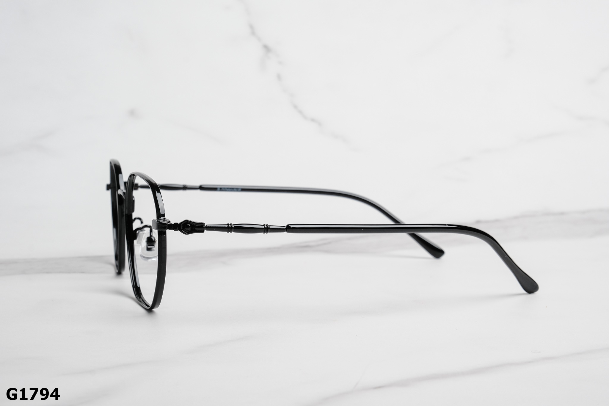 Gọng Kính Cận B-Titanium Shady Unisex G1794 (Nhiều Màu)