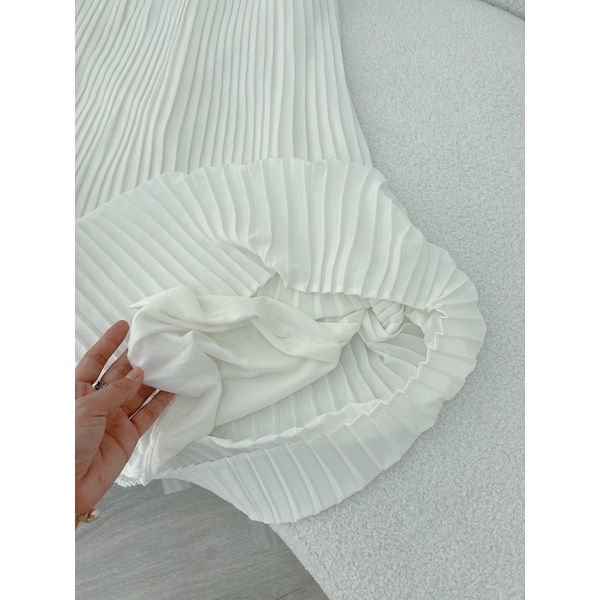 Set trắng áo ren chân váy dập li midi