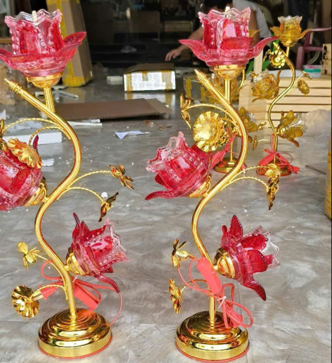 Đèn thờ thủy tinh hoa 3 bông hoa sen bóng đèn léd tiết kiệm điện năng nhiều kích cỡ