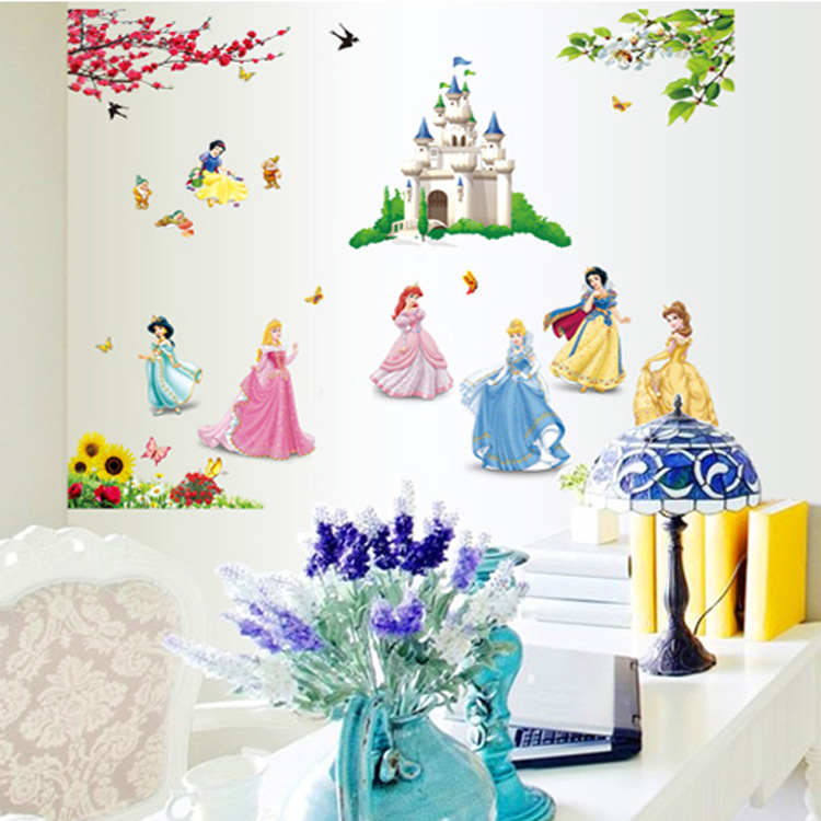 Decal Dán Tường Công Chúa Đáng Yêu