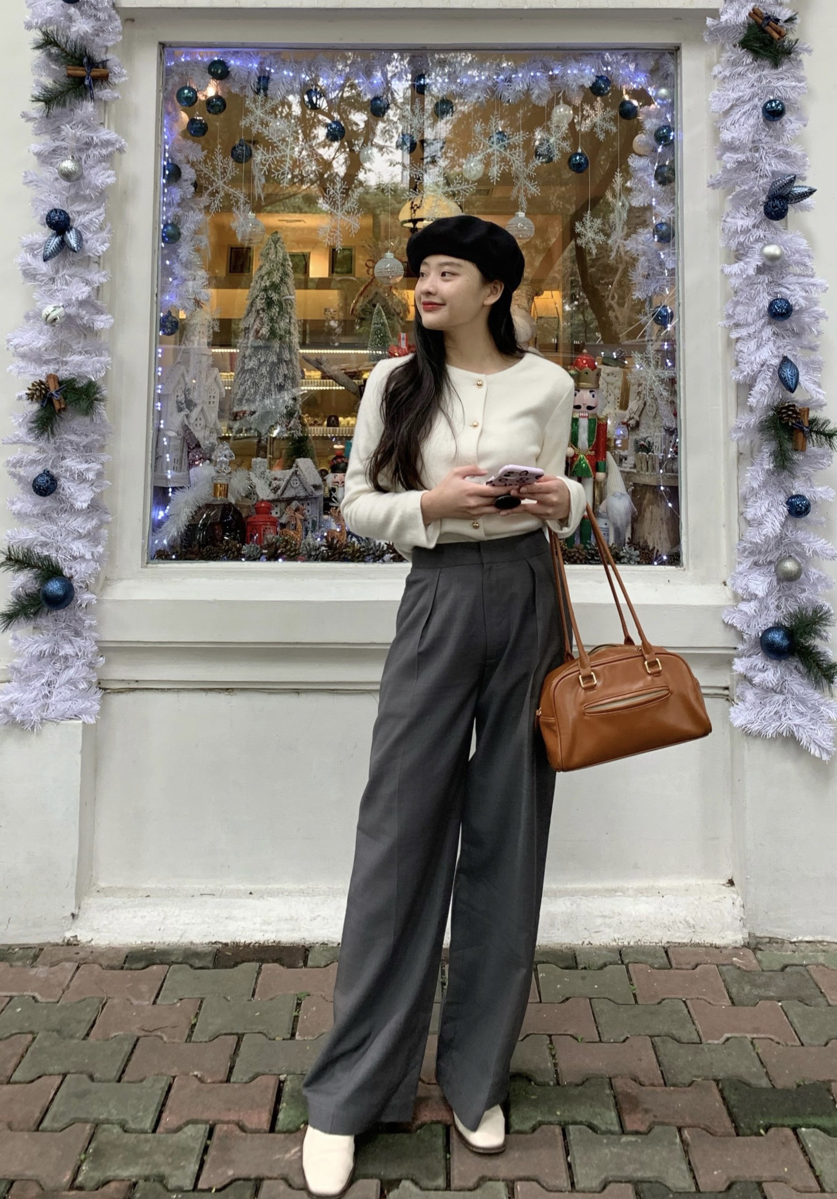 Áo Khoác Lông - Ruffle Blouse