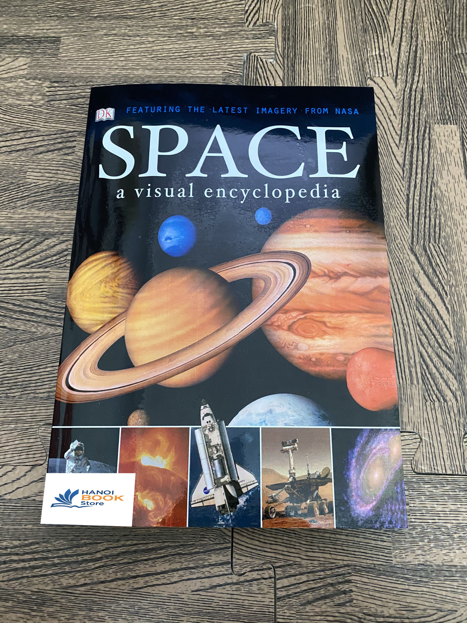 Sách tiếng anh space a visual encyclopedia
