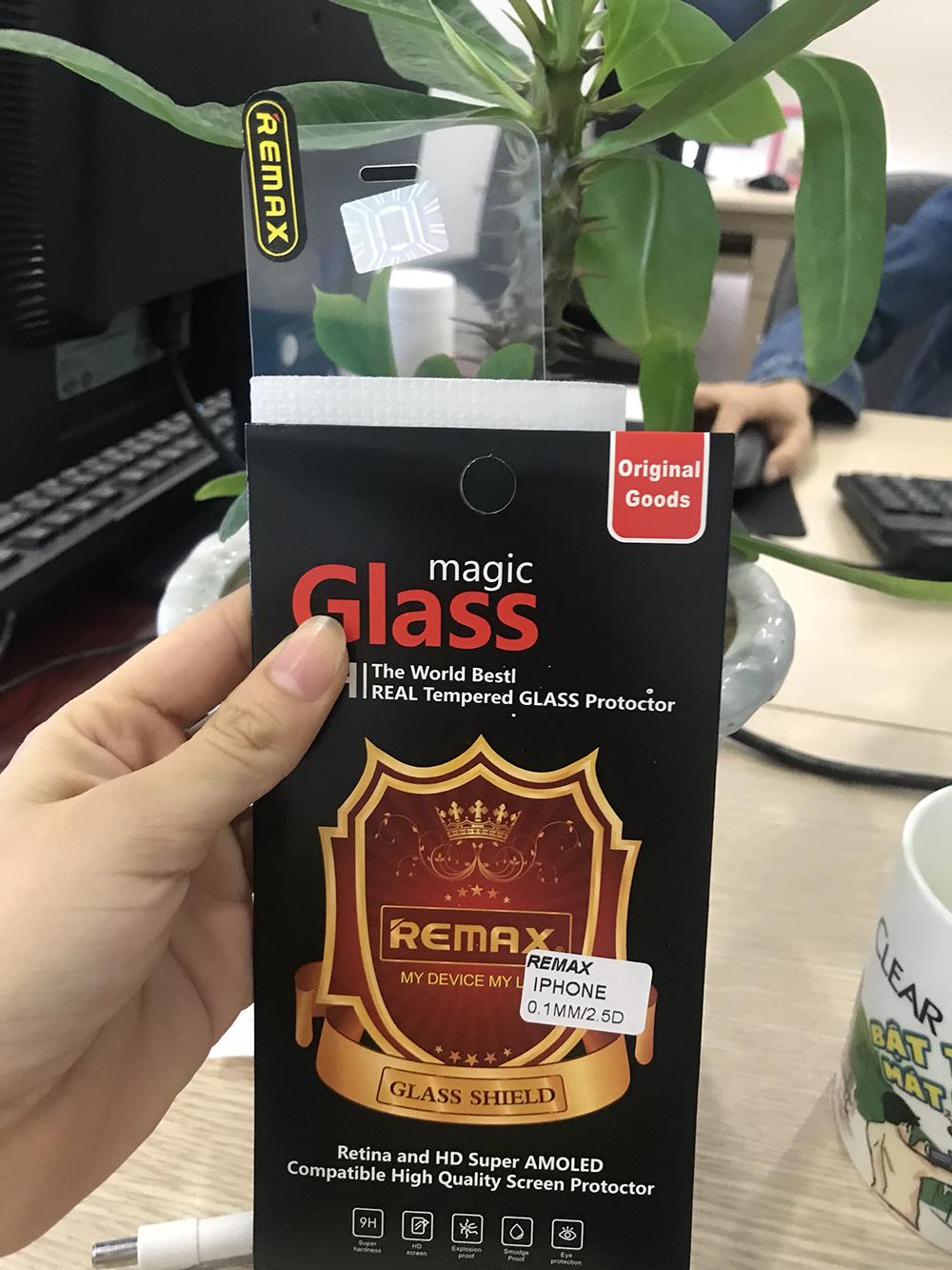 Kính cường lực REMAX dành cho điện thoại iPhone 5/5S/5SE/6/6S/6Plus/6SPlus/7/8/7Plus/8Plus/X/Xs/Xr/XsMax/11/11Pro/11Pro Max (Trong suốt)