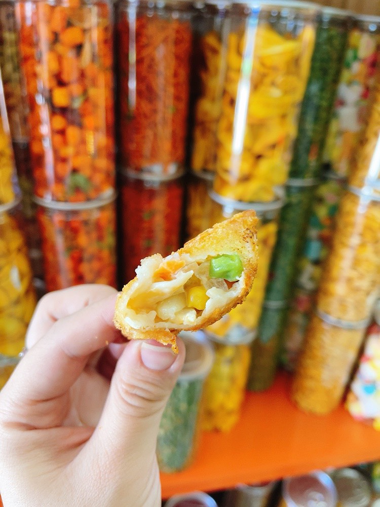 Chả giò tam giác vàng - khay 10 cái (giao tphcm)