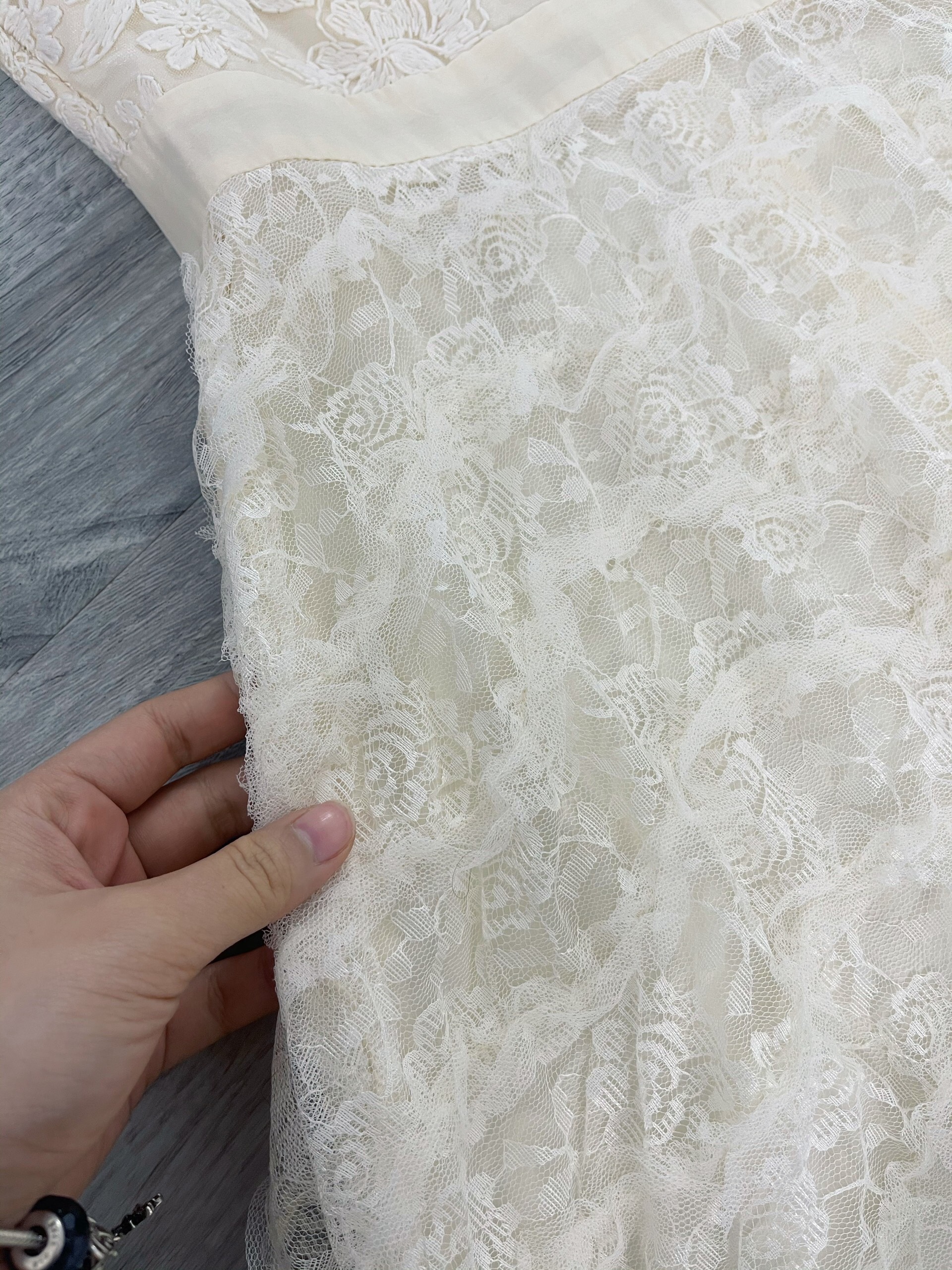 Váy ren công chúa xòe bồng màu kem - XU XU SHOP - Đầm nữ đi ăn cưới, dự tiệc siêu xinh, có lót trong không lộ - ẢNH THẬT