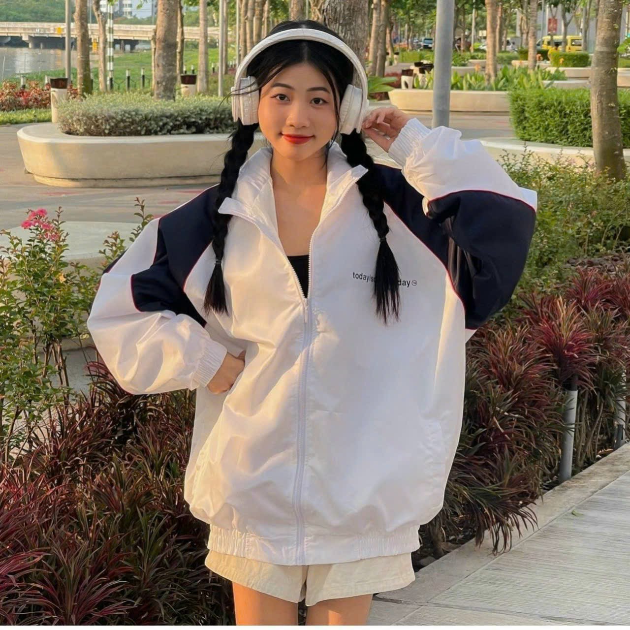 Áo khoác dù 2 lớp cổ bẻ chữ today phối màu - teen đẹp - kiểu áo gió bomber khóa kéo zip nam nữ couple cặp đôi