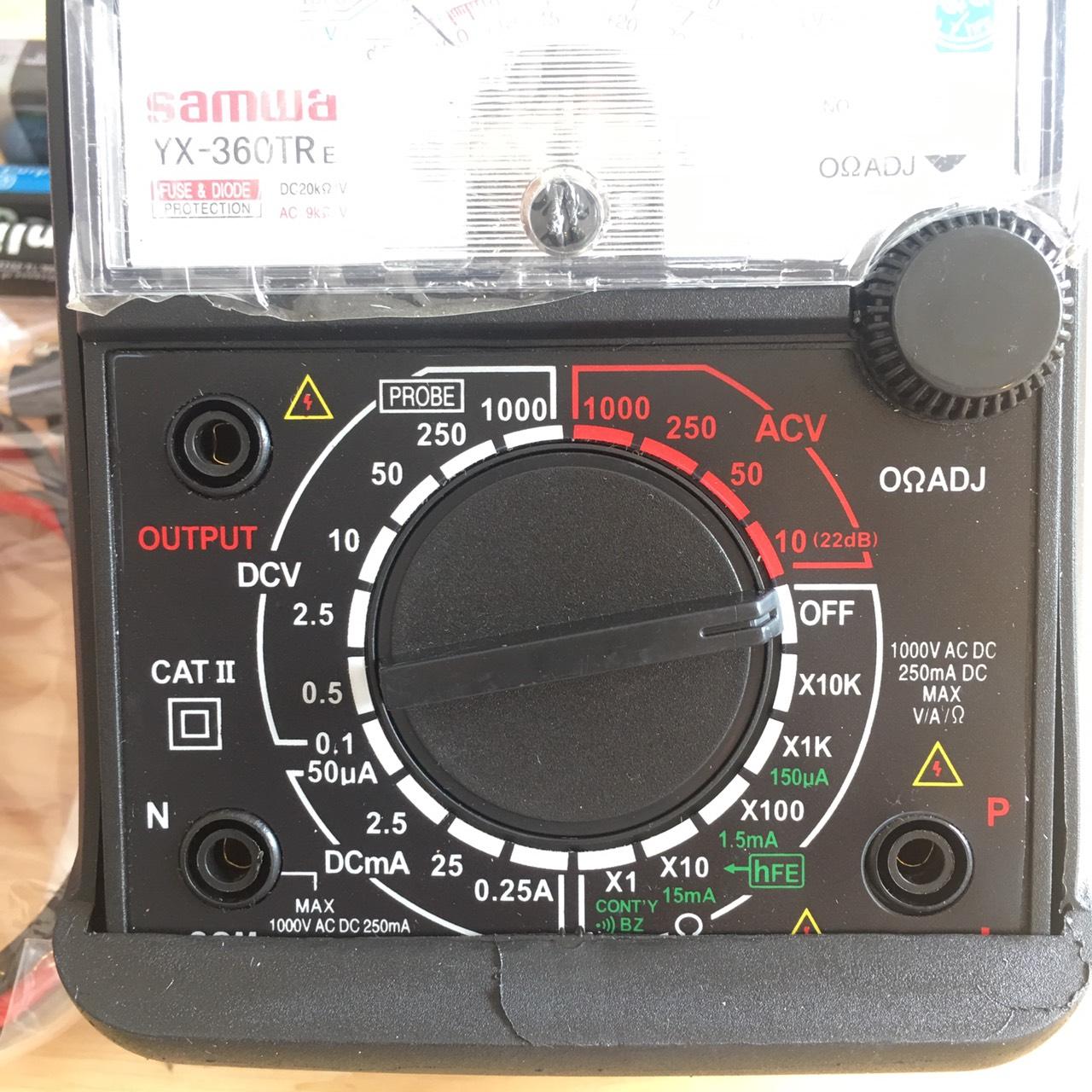 [HCM]Đồng hồ vạn năng kim Samwa YX360TRe (có đế da)