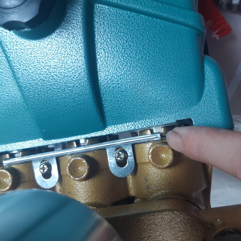 ĐẦU XỊT ÁP LỰC PISTONN SỨ KASUCO KS-433