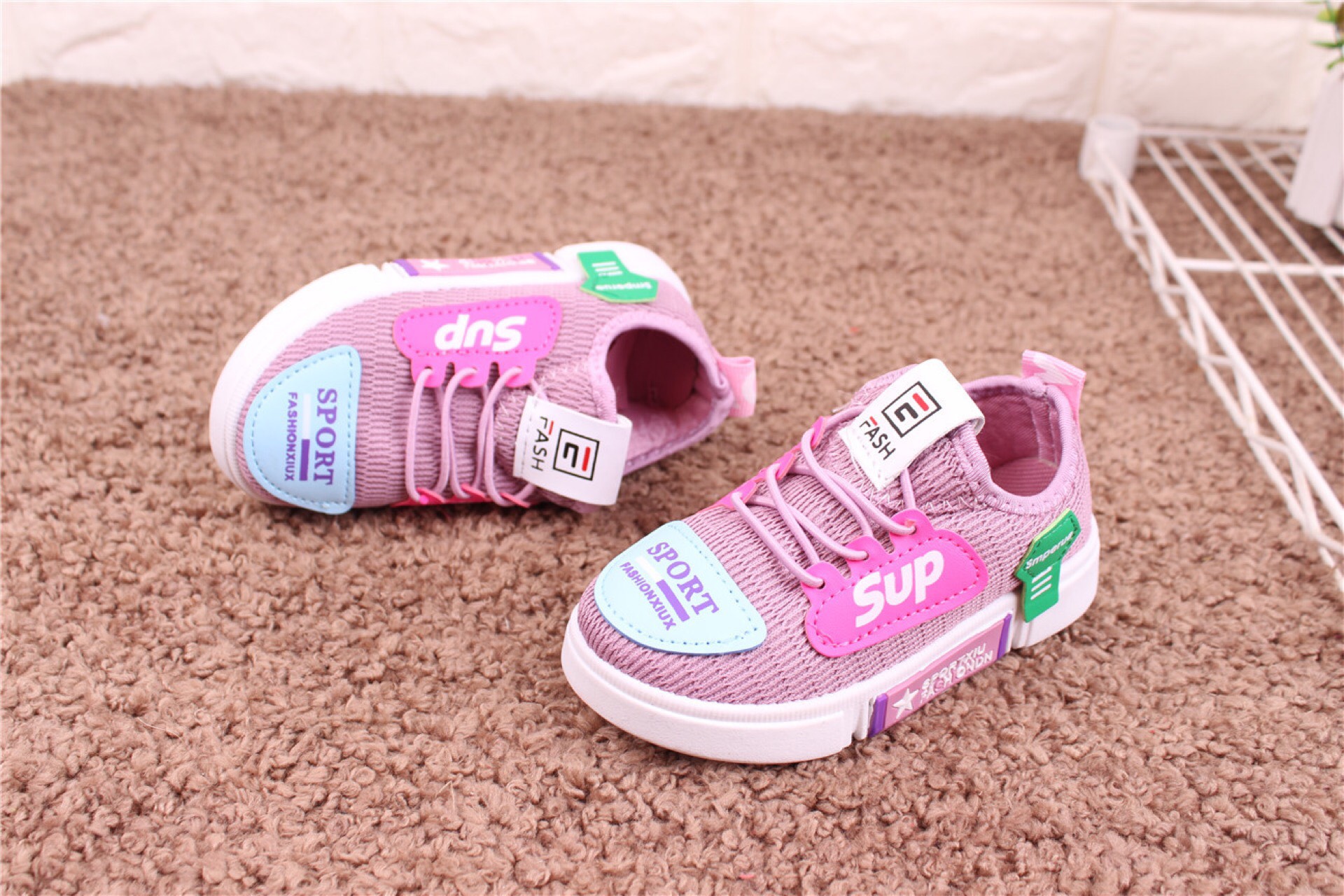 Giày thể thao FASH cho bé