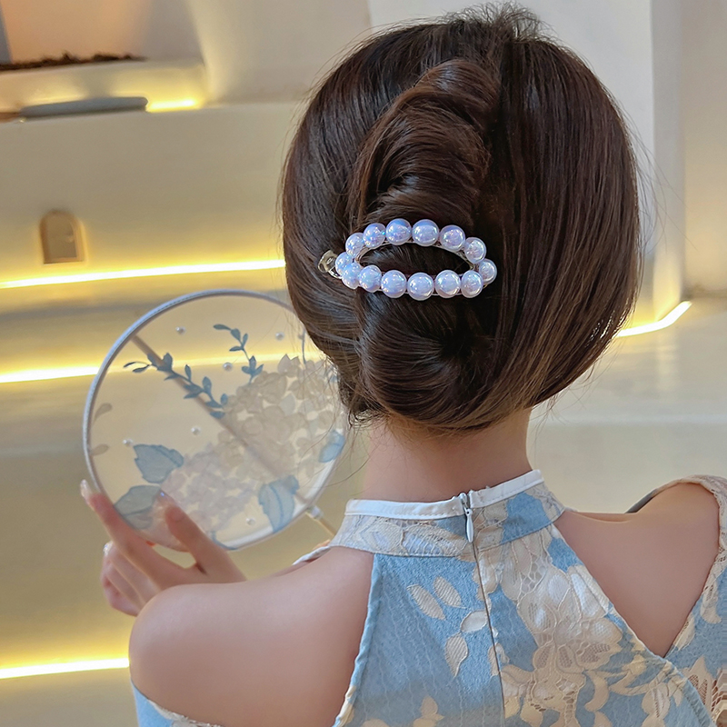 Kẹp tóc Bell Mew đính hạt tròn thanh lịch TOC66