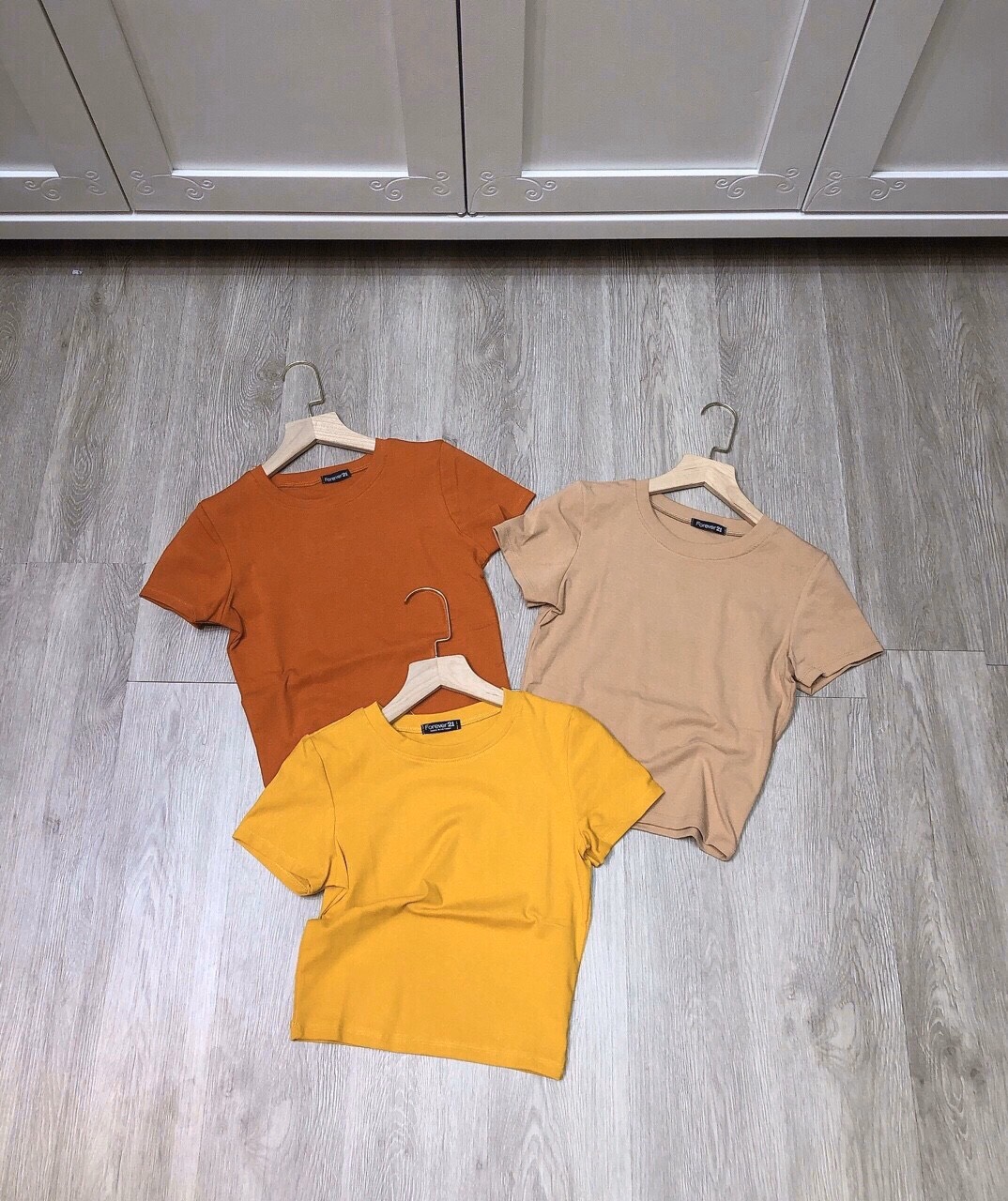 Áo croptop trơn tay ngắn thun thái mịn xịn