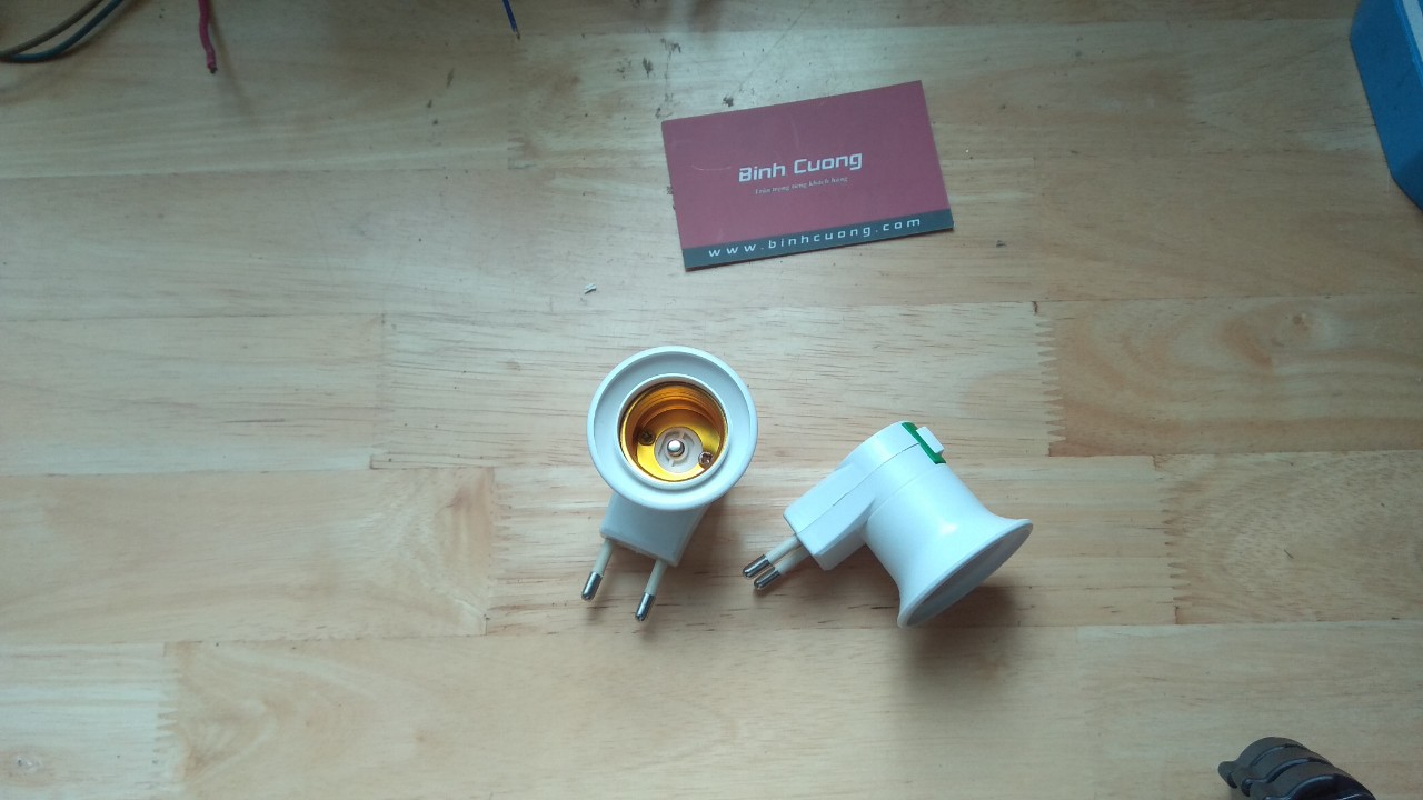 Combo 2c Đuôi bóng đèn có công tắc E27 Hàng đẹp