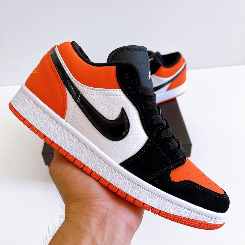 Giày sneaker cổ thấp | J0rdan 1 Low Cam đen