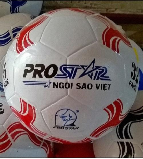 BÓNG ĐÁ CAO SU - BANH ĐÚC PROSTAR ( Màu ngẫu nhiên )