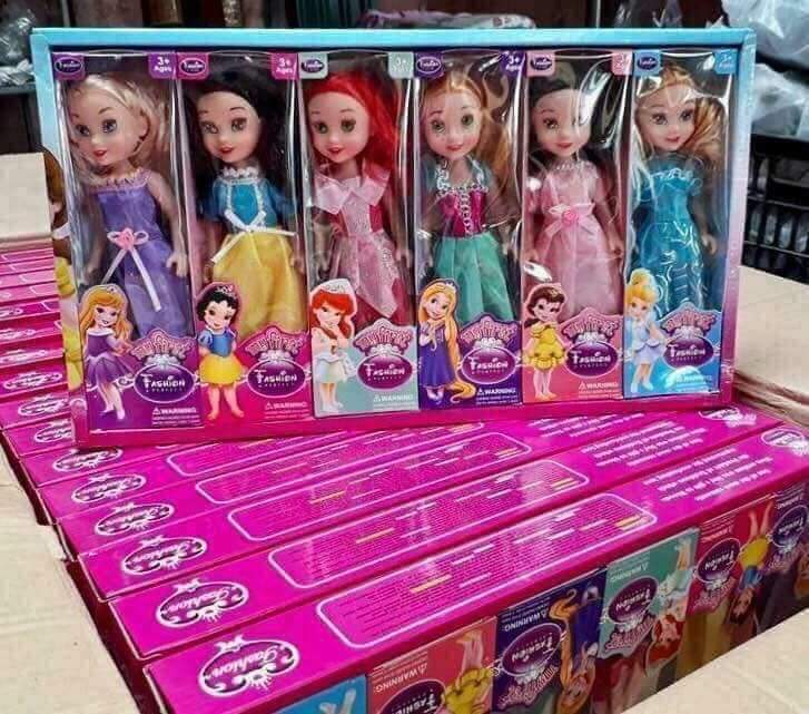 Búp bê đồ chơi
