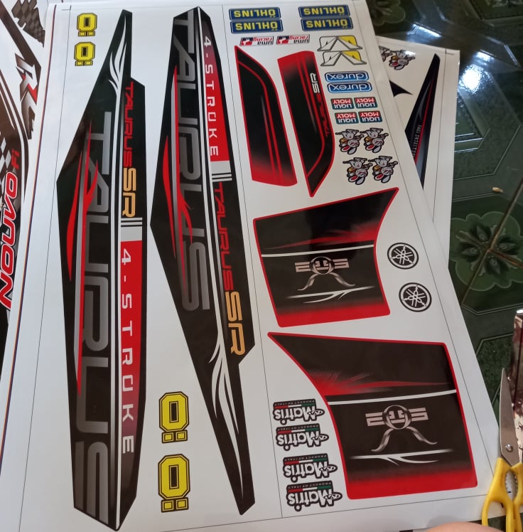 Tem rời taurus SR đỏ đen