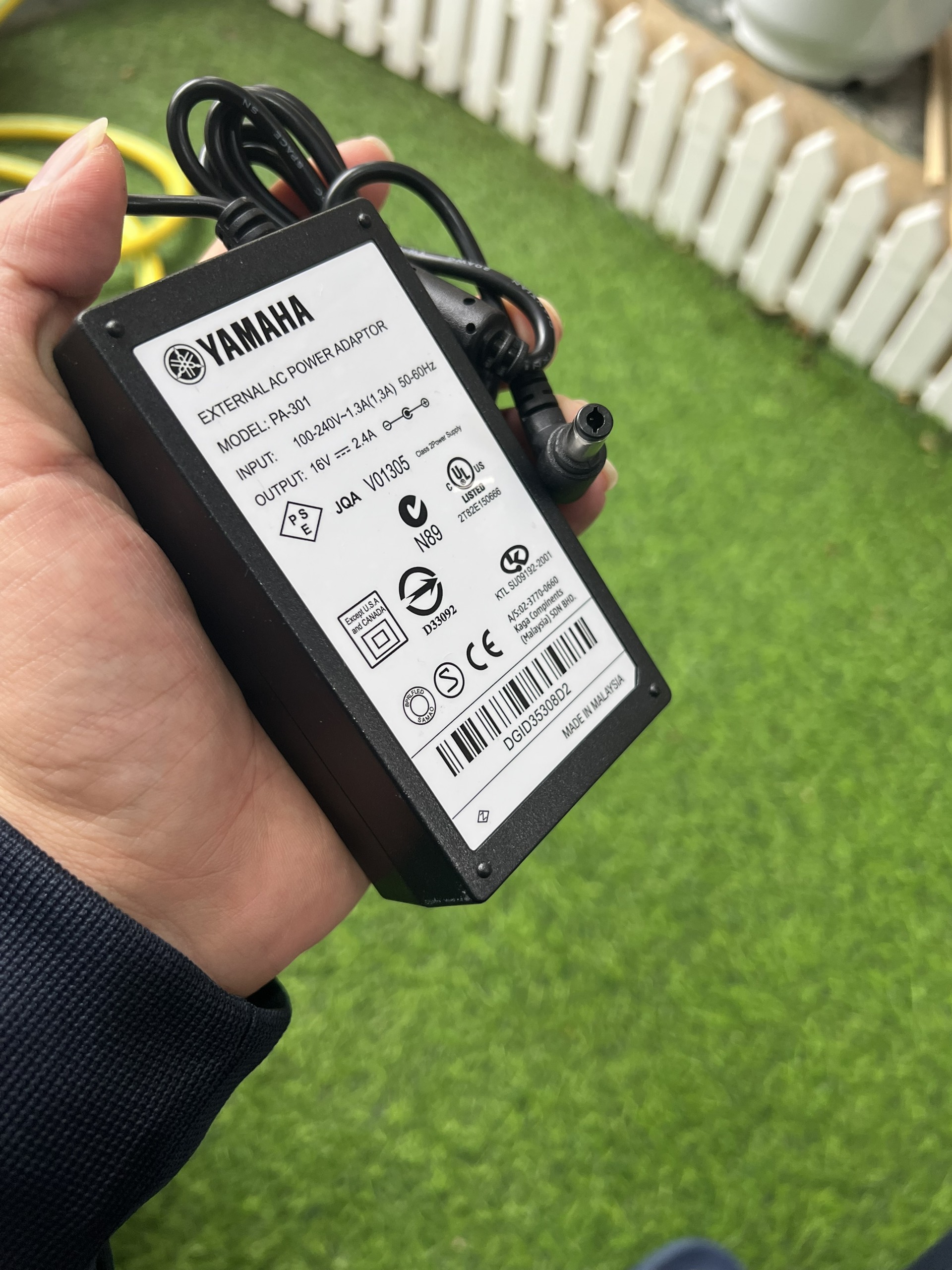 Adapter nguồn đàn Yamaha S950 S970 16v-made in malaysia