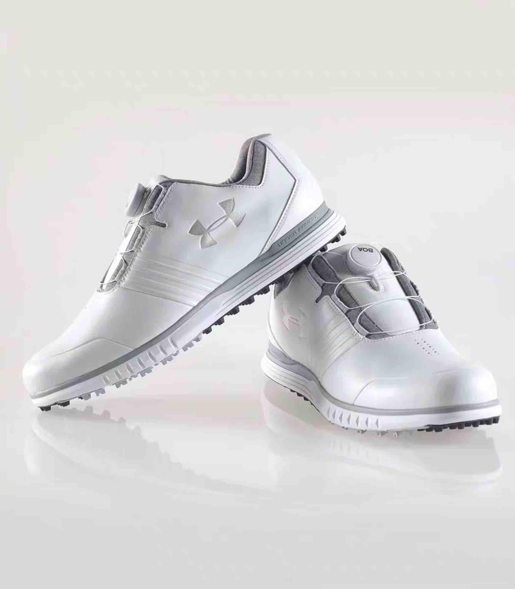 Giầy golf Under đế bằng