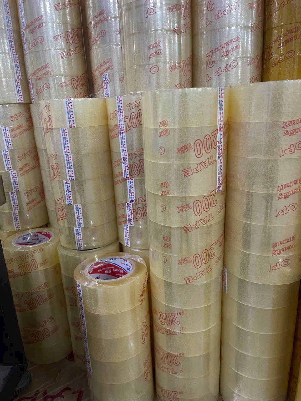 Băng keo trong / đục dán thùng - 1 cuộn 150 yard