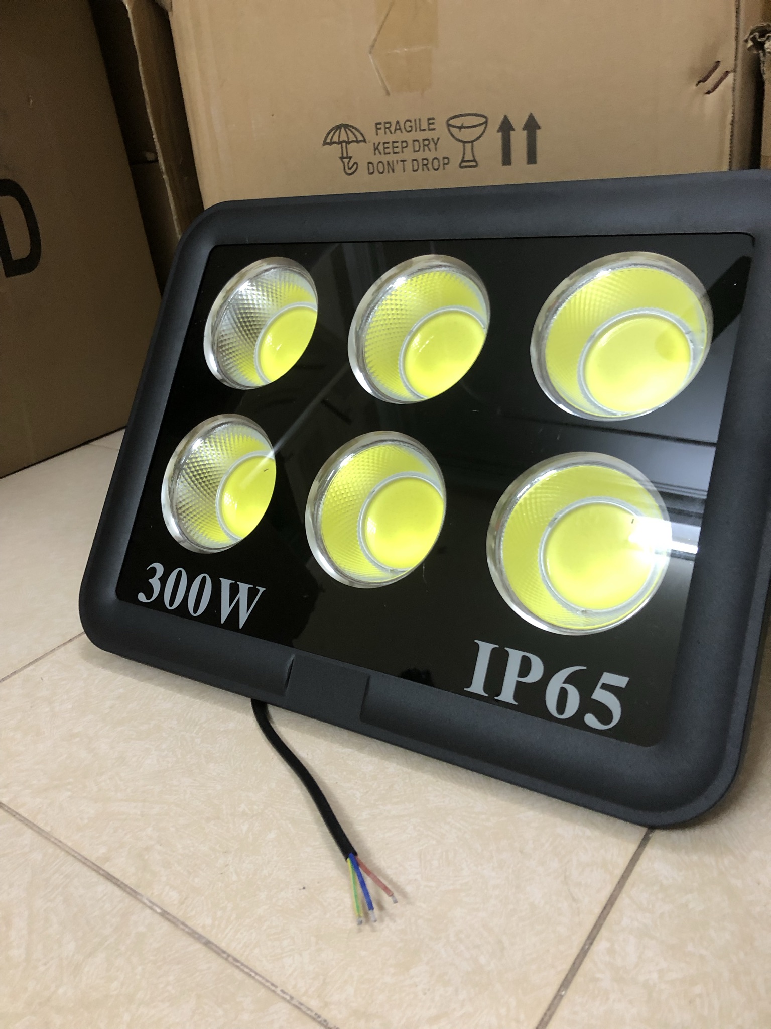 Đèn pha LED chiếu sâu (Pha cốc) 300W COB