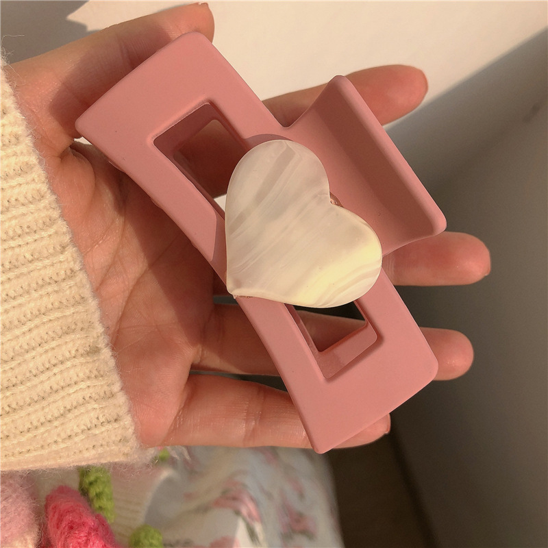 Kẹp tóc trái tim