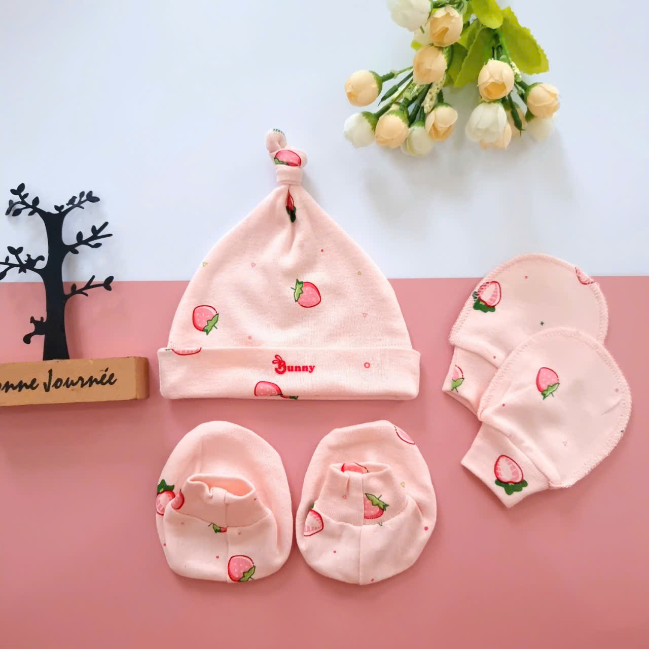 Set mũ + bao tay + bao chân sơ sinh chất đẹp BUNNY